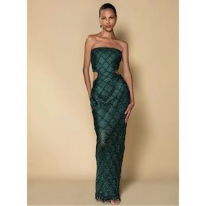 Chic Strapless Green Maxi Dress